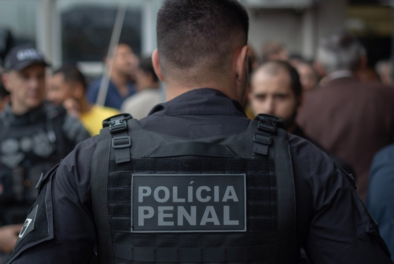 TUDO PARA O BANDIDO - Policiais penais federais em Rondônia repudiam compra de tablets para detentos e alertam para riscos à segurança 
